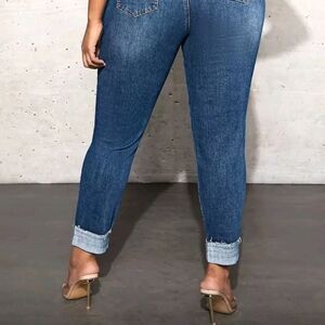 SHEIN Medium Wash Skinny Jeans